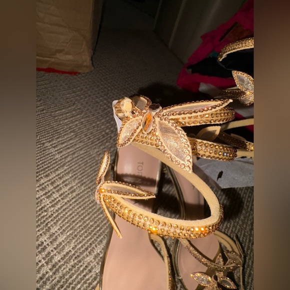 Gold butterfly heels - Picture 2 of 5